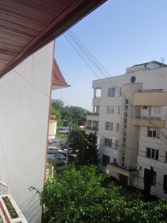 Pensiunea Helvetia Bukarest Rum bild